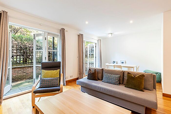 2 Bedroom Town House To Rent In Restoration Square, London, SW11