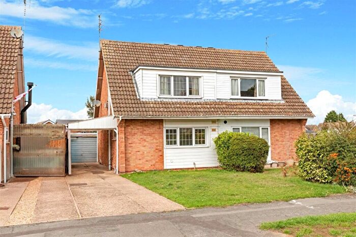 3 Bedroom Semi Detached House For Sale In St. Anthonys Road, Kettering, Northamptonshire, NN15