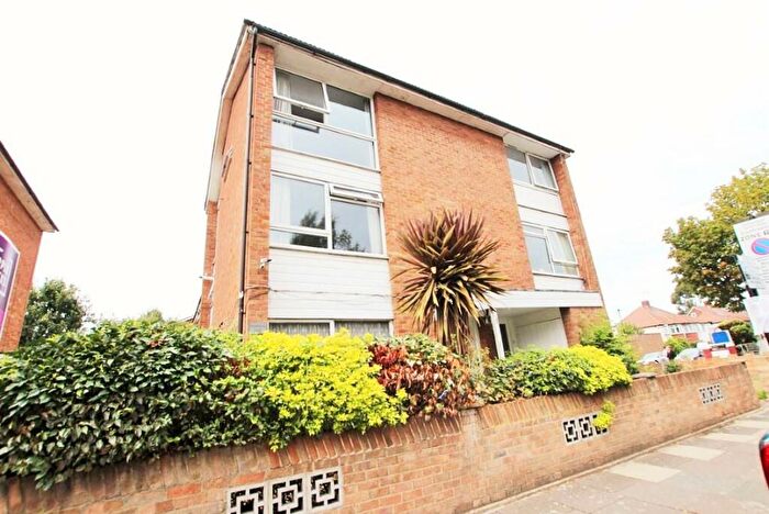 2 Bedroom Maisonette To Rent In Cromberdale Court, Spencer Road, Tottenham, London, N17