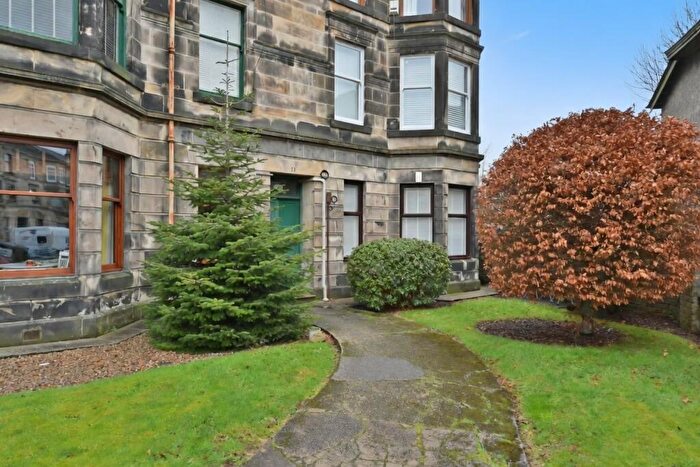 2 Bedroom Flat For Sale In Greenlaw Avenue, Paisley, PA1