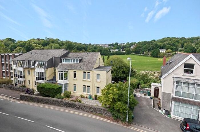 3 Bedroom Flat To Rent In Parkside Apartments, Langland Road, Mumbles ., SA3