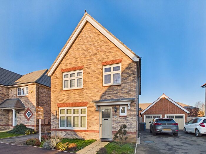 3 Bedroom Detached House For Sale In Groves Way, Cottenham, CB24
