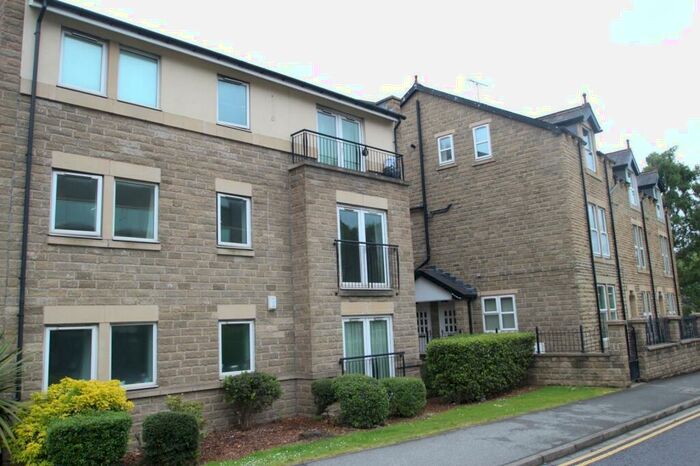2 Bedroom Flat To Rent In Cornmill View, Horsforth, Leeds, West Yorkshire, Uk, LS18