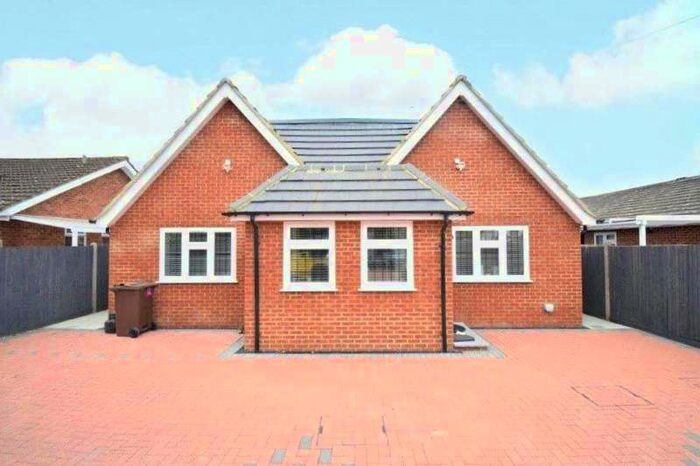 6 Bedroom Detached Bungalow To Rent In Reading Road, Winnersh, Wokingham, Berkshire, RG41