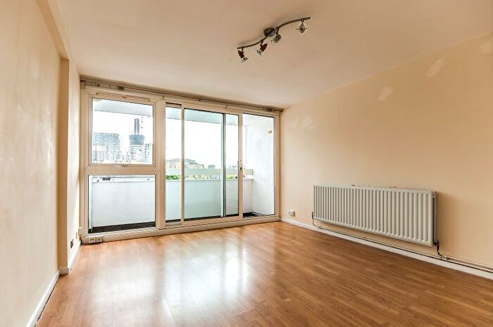 2 Bedroom Flat For Sale In Knighthead Point Sr, London, E14
