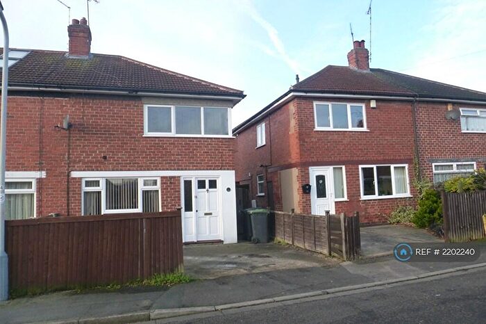 3 Bedroom Semi-Detached House To Rent In Mottram Road, Nottingham, NG9