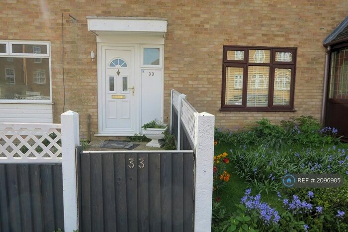 4 Bedroom Terraced House To Rent In Menin Road, Kemsley, Sittingbourne, ME10