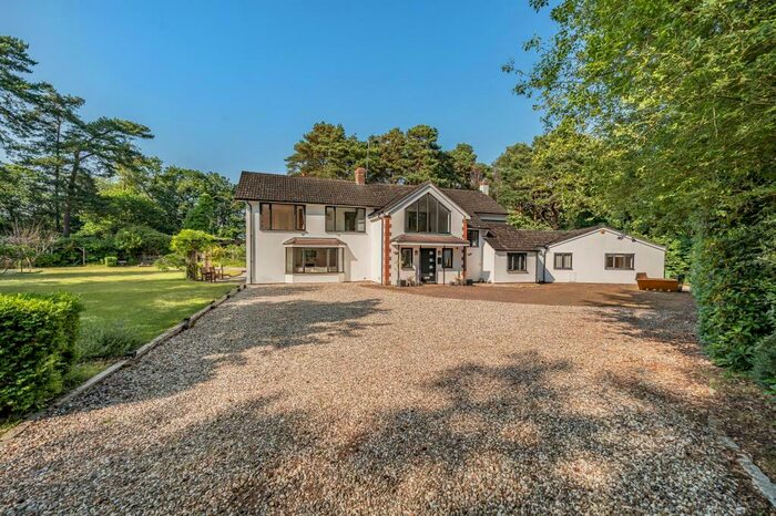 5 Bedroom Detached House To Rent In Adbury Holt, Newtown, RG20