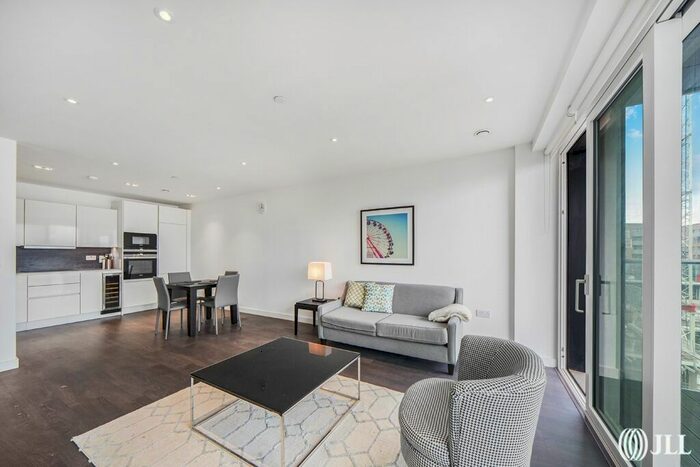 2 Bedroom Flat To Rent In Devan Grove, London, N4