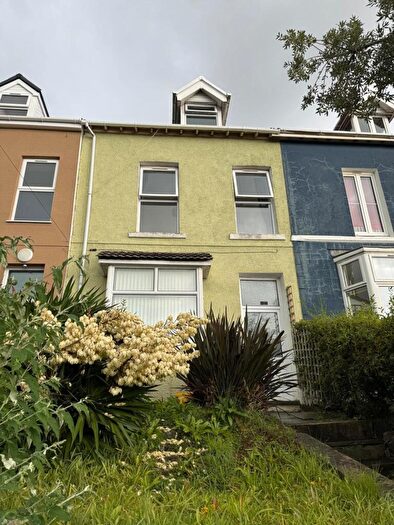 6 Bedroom House To Rent In Montpelier Terrace, Mount Pleasant, SA1