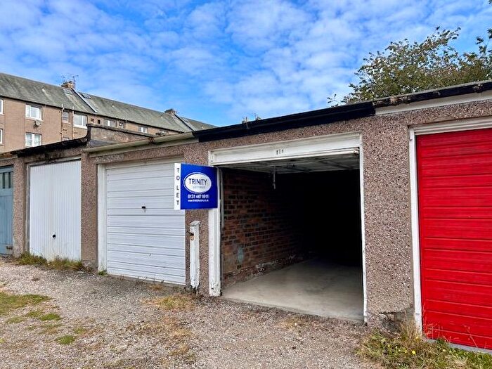 Garage / Parking To Rent In Falcon Road West, Morningside, Edinburgh, EH10