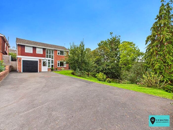 4 Bedroom Detached House For Sale In Millfields, Hucclecote, GL3