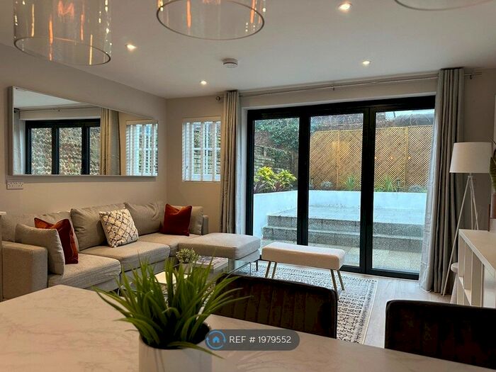 2 Bedroom Flat To Rent In Porthall Road, Brighton, BN1