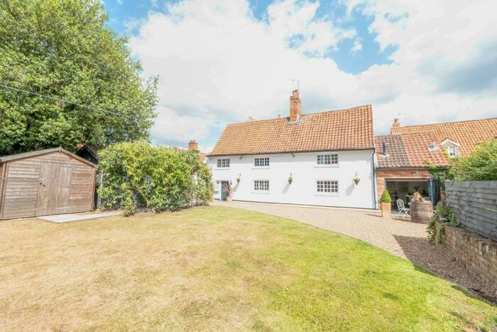 3 Bedroom Semi-Detached House For Sale In Main Street, South Muskham, Newark, NG23