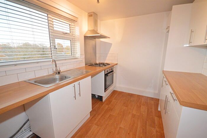 2 Bedroom Flat To Rent In Beech Grove, Storrington, Pulborough, West Sussex, RH20