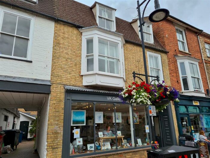 3 Bedroom Apartment To Rent In Bridge Street, St Ives, PE27