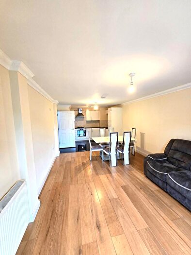 3 Bedroom Apartment To Rent In Upper Chorlton Road, Manchester, M16