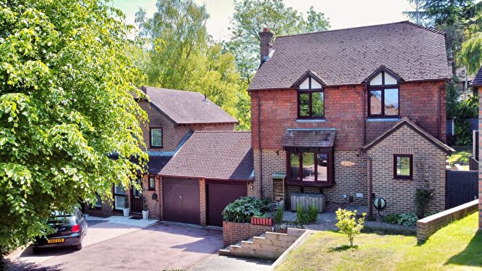 4 Bedroom Property For Sale In Fagus Close, Chatham, ME5