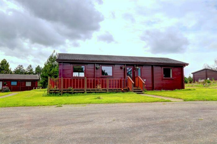 3 Bedroom Chalet For Sale In Woolsery, Bideford, EX39