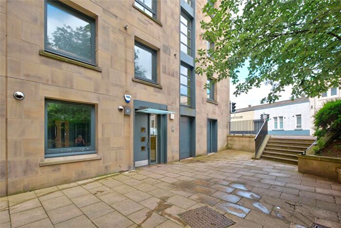 3 Bedroom Flat For Sale In / East London Street, Broughton, Edinburgh, EH7