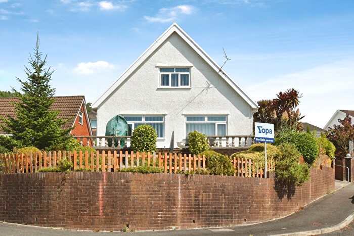4 Bedroom Detached House For Sale In Cherry Grove, Port Talbot, SA12