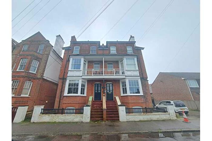 2 Bedroom Flat To Rent In Marilyn Court, Ethelred Road, Thanet, Westgate On Sea, CT8
