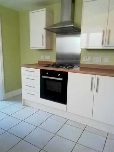 3 Bedroom House To Rent In The Parade, Trallwn, Pontypridd, CF37