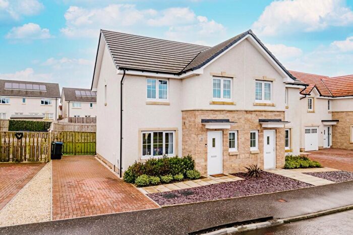 3 Bedroom Semi-Detached House For Sale In Machrie Way, Kilmarnock, KA1