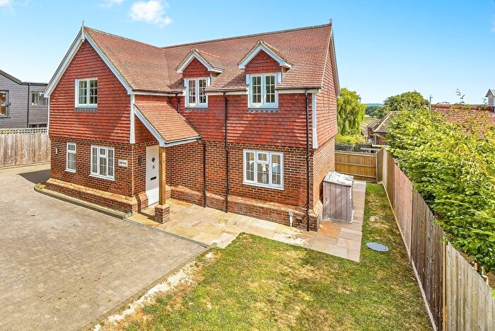 4 Bedroom Detached House To Rent In School House Lane, Horsmonden, Tonbridge, TN12