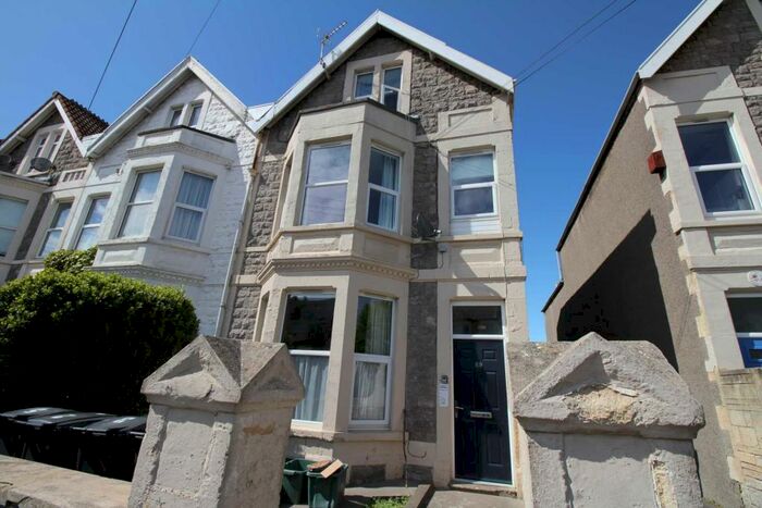 1 Bedroom Flat To Rent In Moorland Road, Weston-super-Mare, BS23