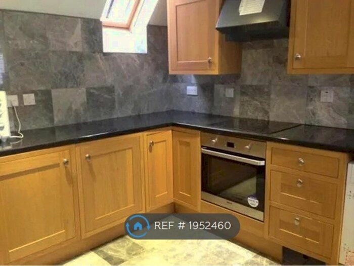 2 Bedroom Flat To Rent In Ock Street, Abingdon, OX14