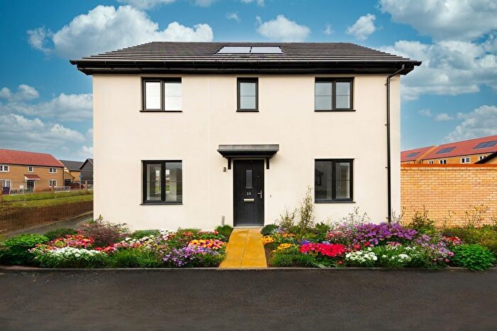 3 Bedroom Semi-Detached House For Sale In Carpenter Way, West Cambourne, CB23