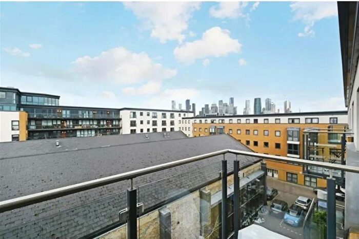 1 Bedroom Flat To Rent In Forge Square, Westferry Road, E14