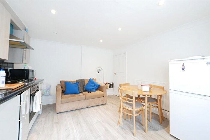 1 Bedroom Flat To Rent In Alconbury Road, London, E5