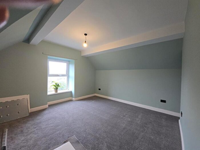 3 Bedroom Apartment To Rent In Flat, Trefriw, LL27