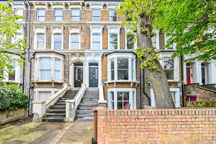 7 Bedroom Terraced House For Sale In Evering Road, Stoke Newington, London, N16
