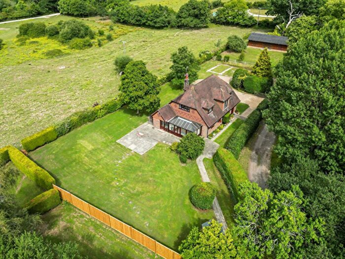 3 Bedroom Detached House For Sale In Bentons Lane, Dial Post, RH13
