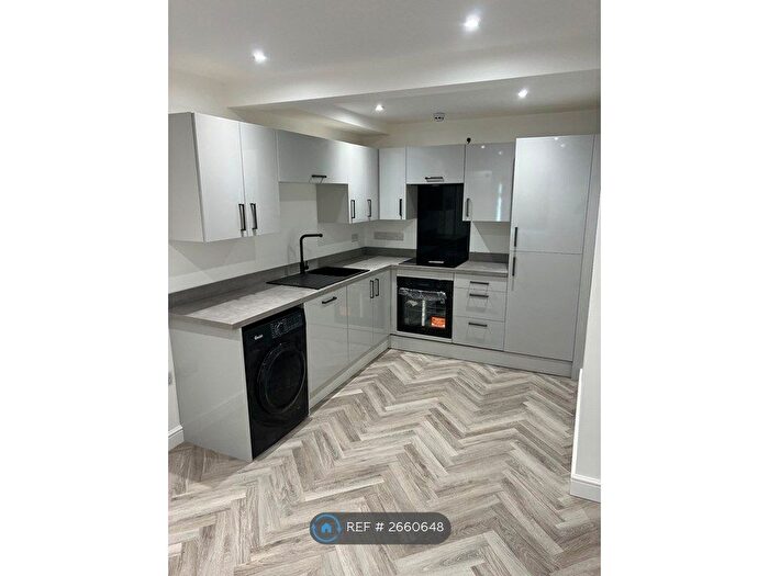 1 Bedroom Flat To Rent In Artizan Road, Northampton, NN1