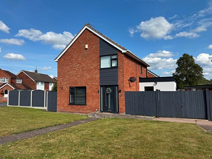 3 Bedroom Detached House For Sale In Sherwood Avenue, Stafford, ST17