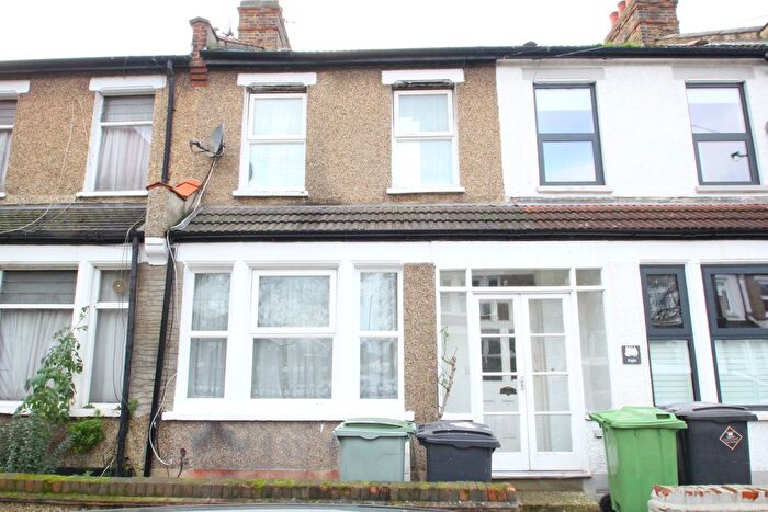 3 Bedroom Terraced House To Rent In Etherley Road, London, N15