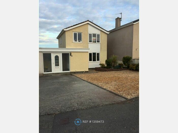 4 Bedroom Detached House To Rent In Cae Breanar, Holyhead, LL65