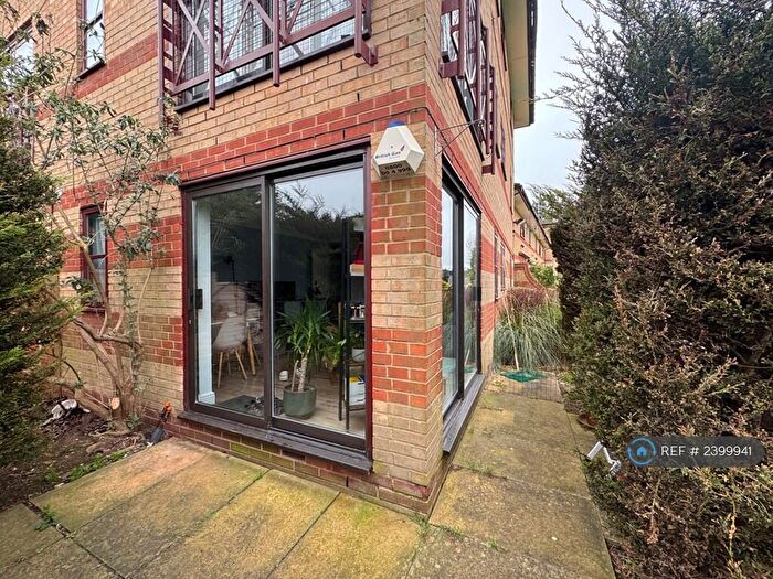 1 Bedroom Flat To Rent In Pincott Place, London, SE4