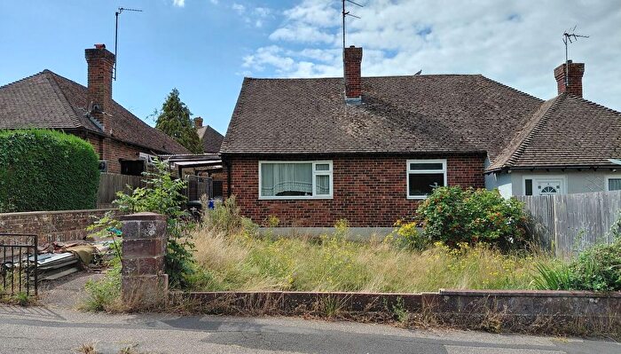 2 Bedroom Bungalow For Sale In Amberstone View, Hailsham, East Sussex, BN27