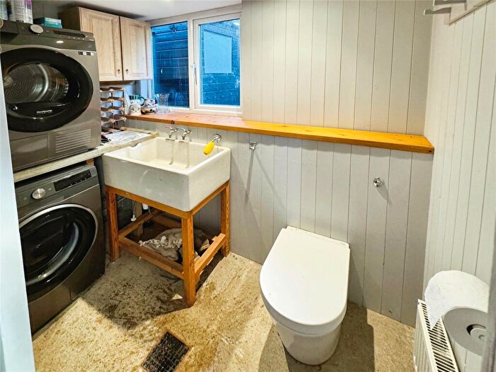 3 Bedroom Bungalow For Sale In Sawyers Close, Winchester, Hampshire, SO22