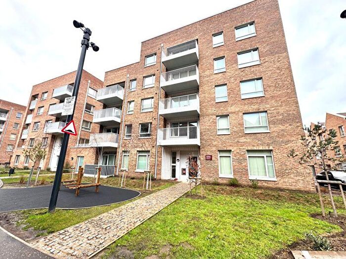 1 Bedroom Apartment To Rent In Mansfield Apartments, Frogley Park, Barking, IG11