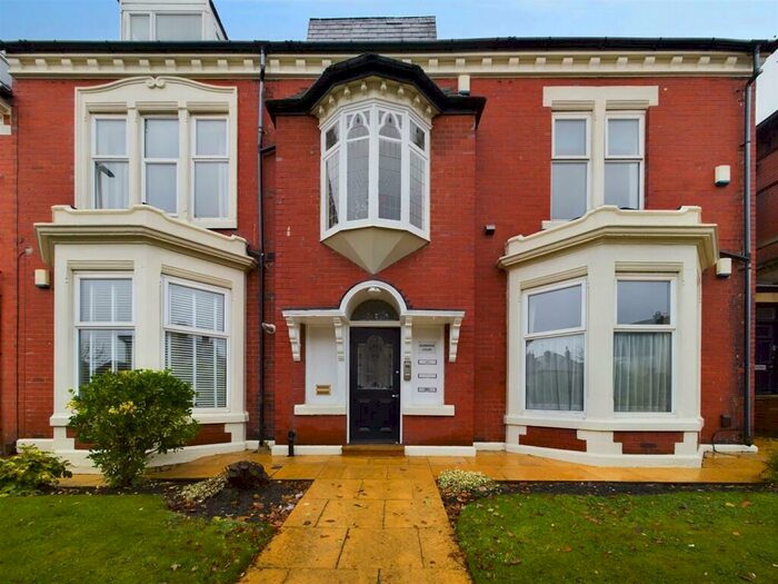2 Bedroom Apartment To Rent In Marine Avenue, Whitley Bay, NE26