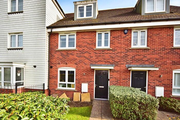 3 Bedroom Terraced House For Sale In Edmett Way, Maidstone, ME17