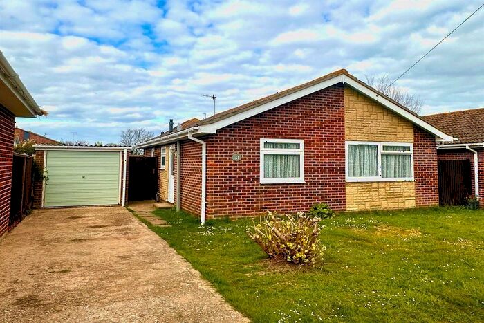2 Bedroom Detached Bungalow To Rent In Denny's Close, Selsey, Chichester, West Sussex, PO20