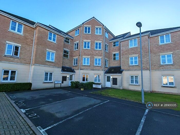 3 Bedroom Flat To Rent In Endeavour Road, Swindon, SN3