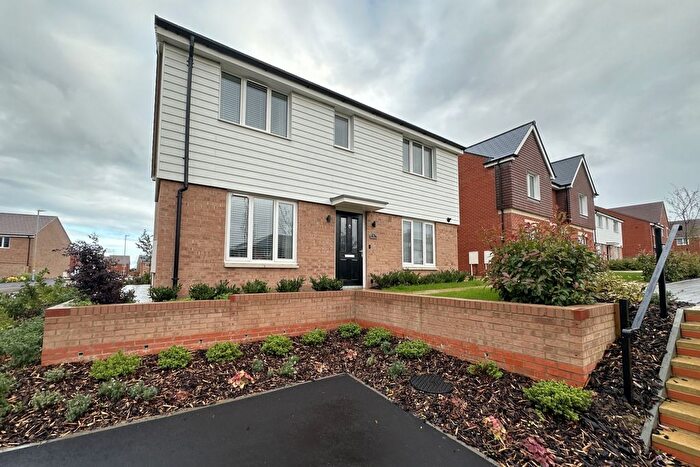 4 Bedroom Detached House For Sale In Sea View Avenue, Walmer, CT14